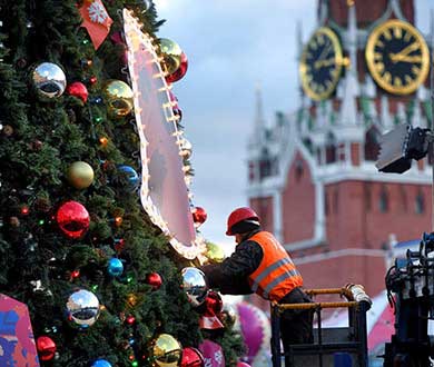 Монтаж больших ёлок в Белгороде